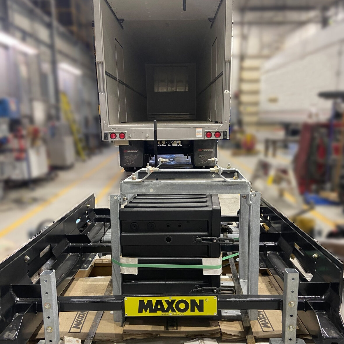 Liftgate service Manac