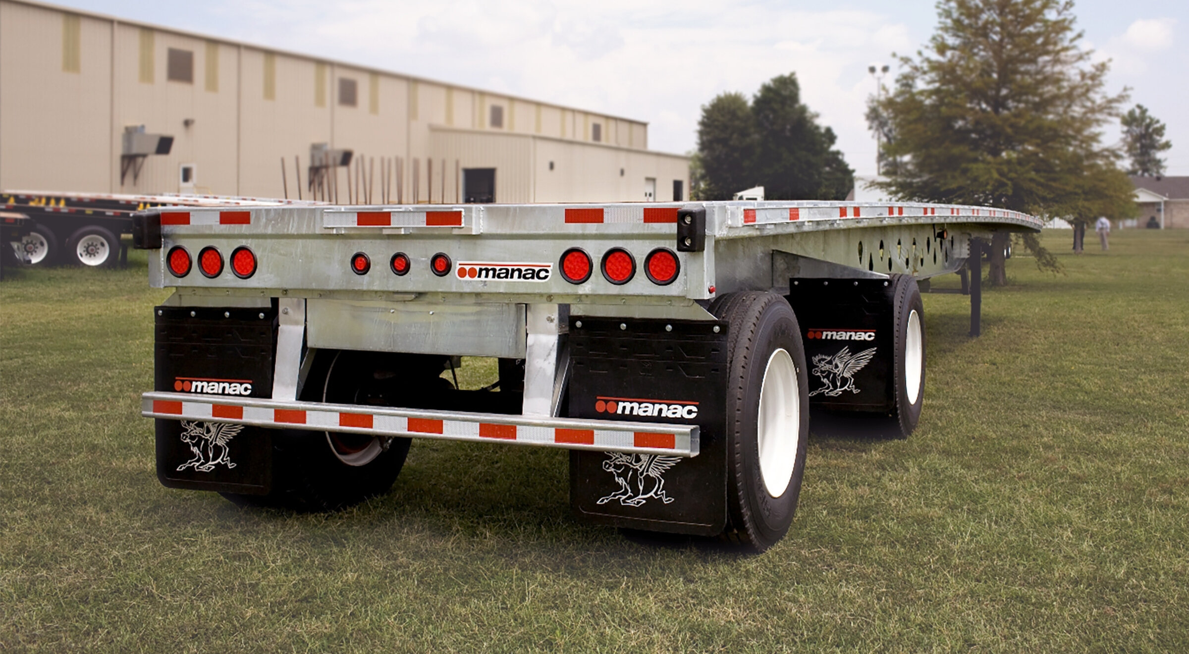 TOUGHWING Steel Flatbed | Manac